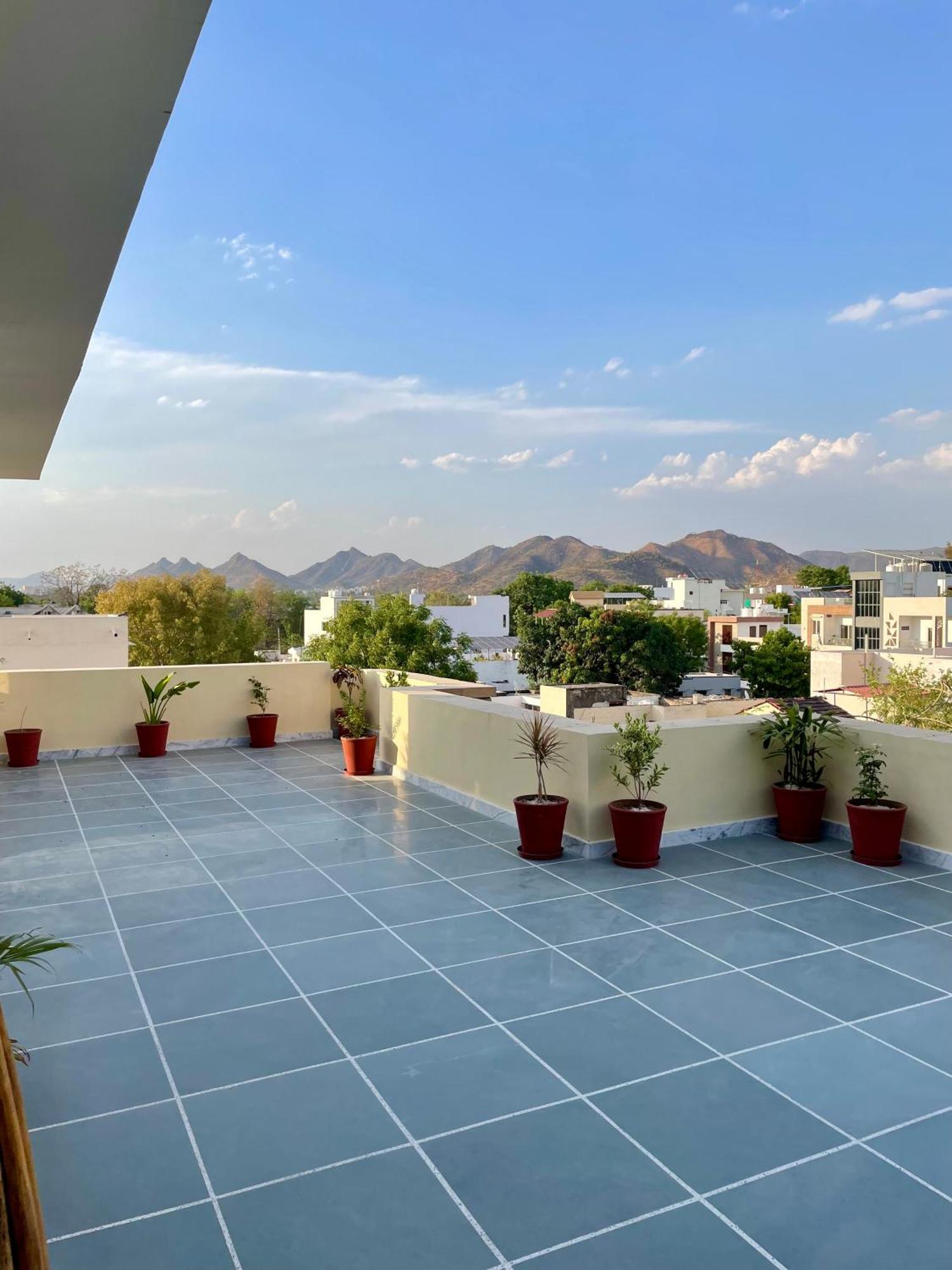 Villa Karni Nivvas - Luxury Redefined à Udaipur Extérieur photo